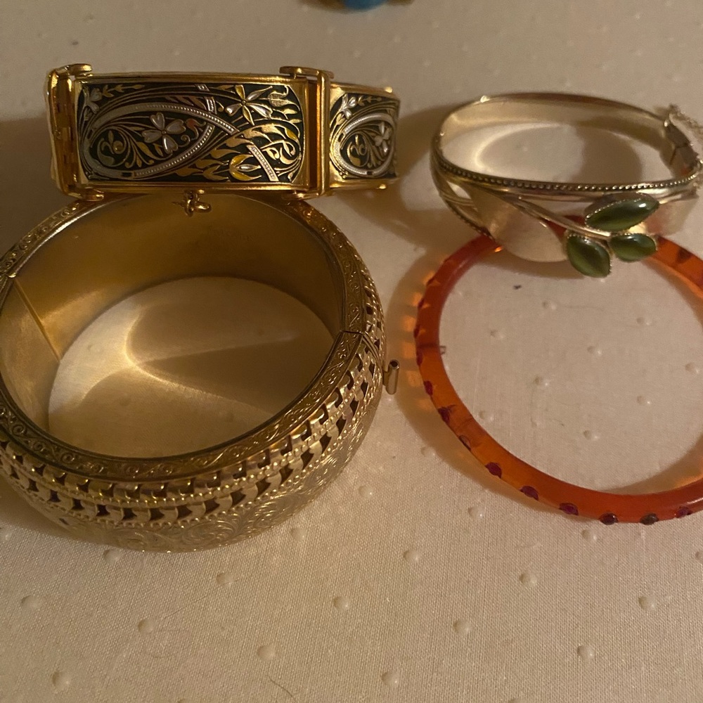 Lot of 24 pieces of. Vintage costume jewelry - Picture 6 of 7